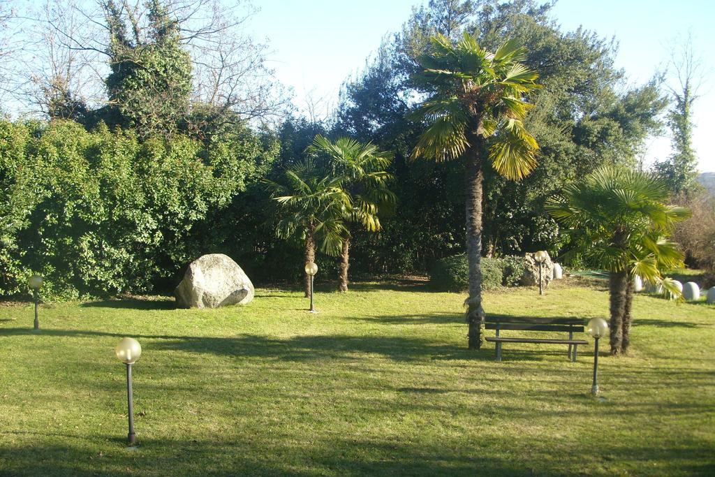 Al Castello Bed And Breakfast Cornate d'Adda Exterior photo